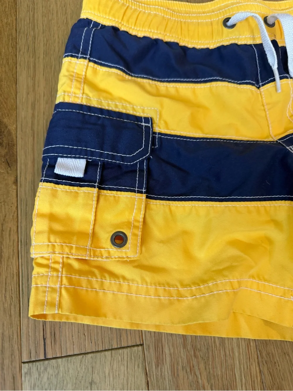 Hanna Andersson Boys Size 4 (100) Yellow Navy Striped Swim Trunks Shorts